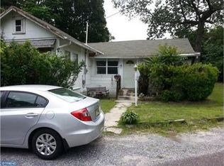 16 Osborne Ave, Pine Hill, NJ 08021