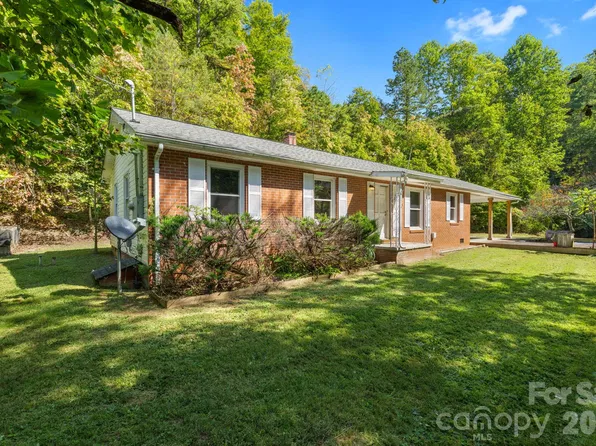 103 Early Deitz Rd, Sylva, NC 28779