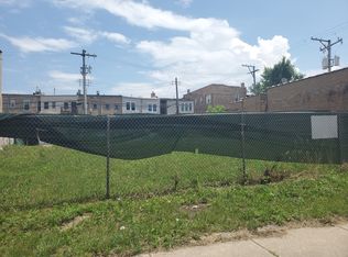 3843 S Giles Ave, Chicago, IL 60653