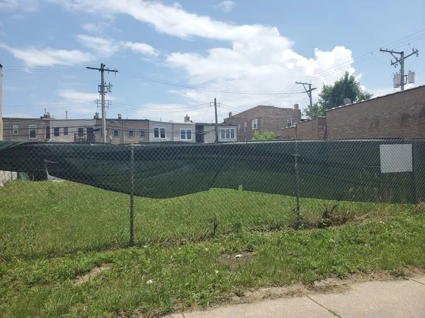 3843 S Giles Ave, Chicago, IL 60653