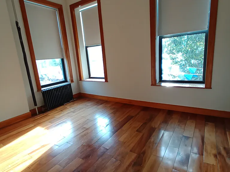 1183 Bedford Ave #2 — Photo 19