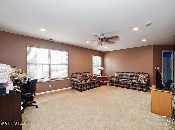 5th image of 46 Brentwood Dr