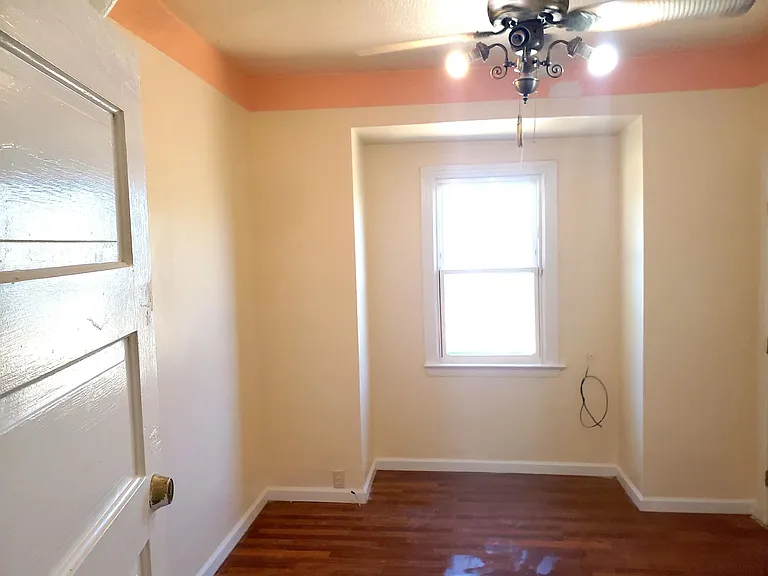 612 S Lake St — Photo 5