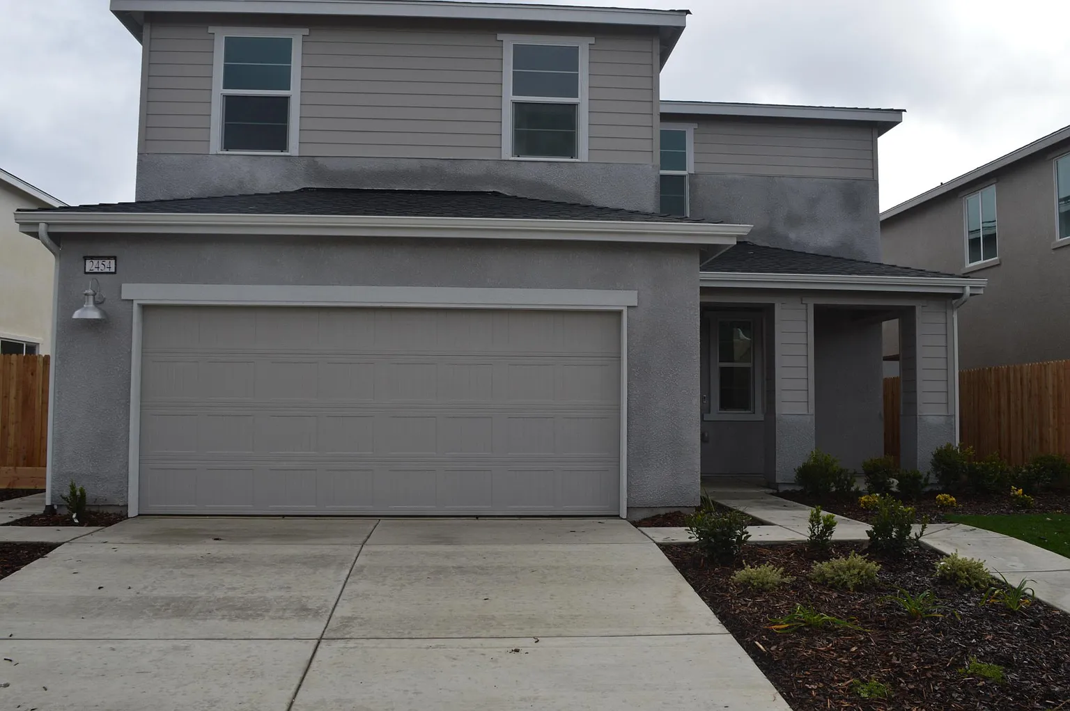 2454 Fidalgo Way photo 1