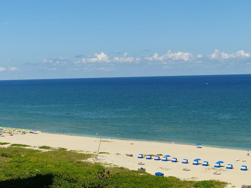 The beach from the living room and balcony
