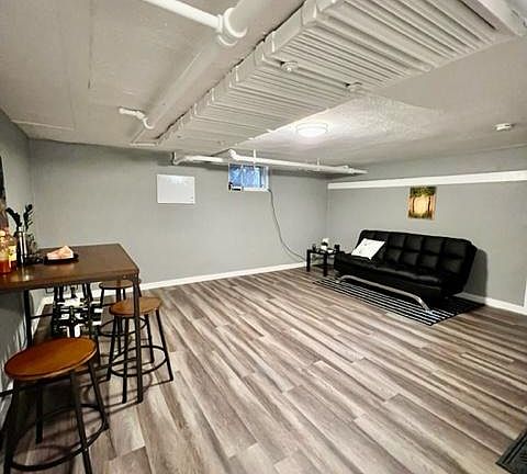 2nd image of 725 10th St Unit B