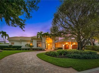 693 Jamestown Ln, Naples, FL 34108