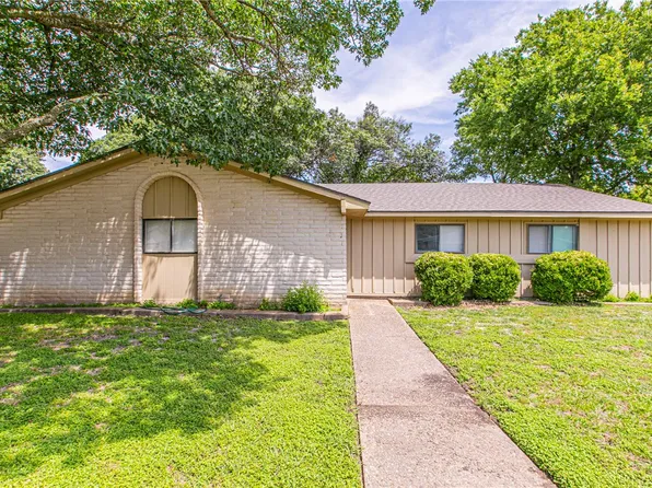 340 Dixon Dr, Hewitt, TX 76643