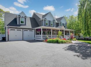 482 N Country Rd, Miller Place, NY 11764