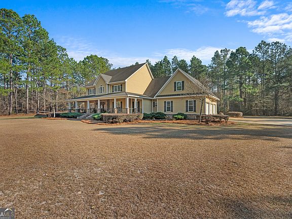 3rd image of 1532 Cliponreka Rd