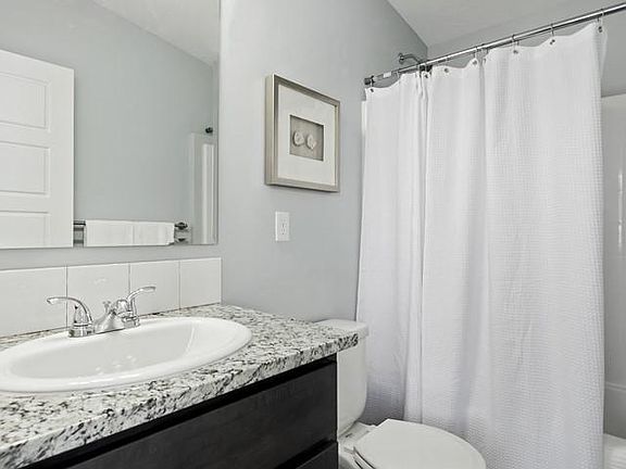 4th image of 5811 N Coffey St #5799