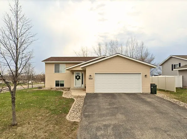 700 Texas Ave NW, Hutchinson, MN 55350