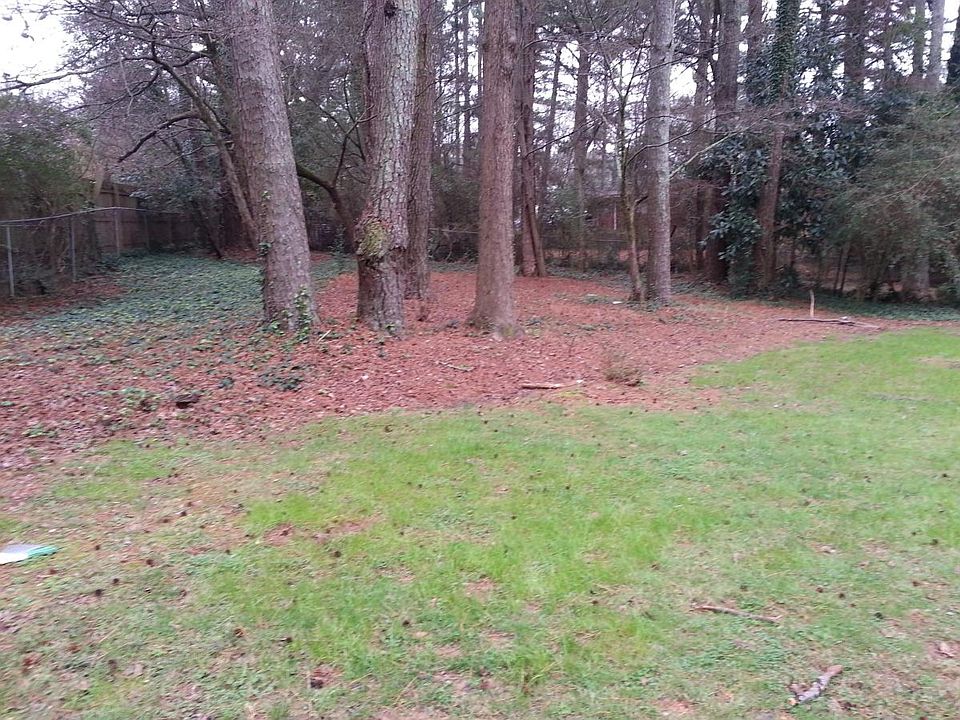 2nd image of 3203 Alberta Ln