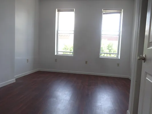 Rented by Blue Egg Realty Corp | media 30