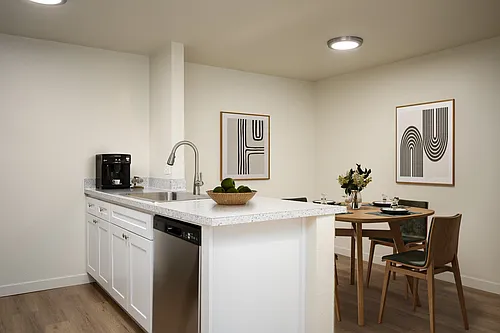 Glen Ridge Apartments Photo 1