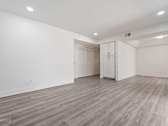 3rd image of 1905 E UNIVERSITY Drive #133