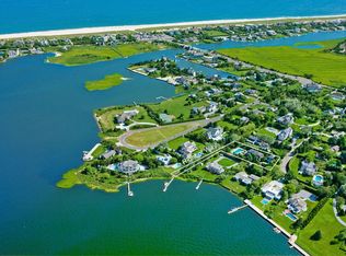 7 Coxs Curve Rd, Westhampton Beach, NY 11978