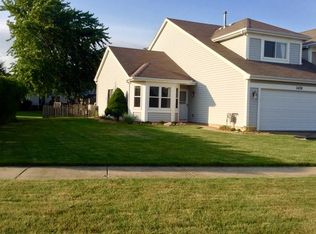 1450 Timber Ln, South Elgin, IL 60177