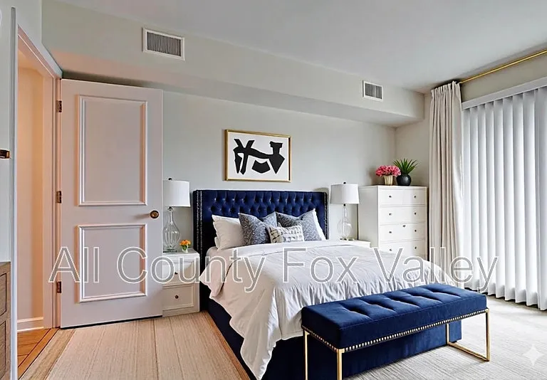 600 W Russell St #306 — Photo 6