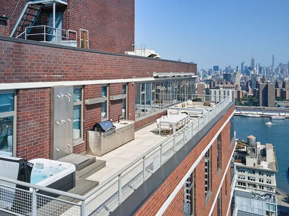 100 Jay Street image 21 of 23