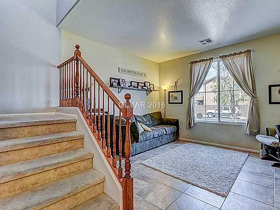 3rd image of 1037 White Glacier Ave