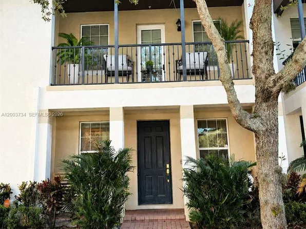 2549 SW 118th Way #302, Hollywood, FL 33025