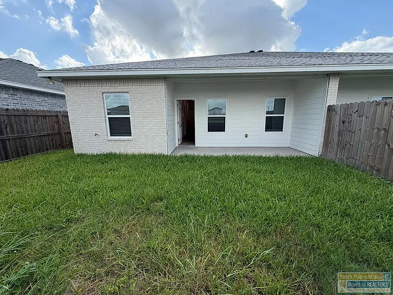 1009 Julia St — Photo 18