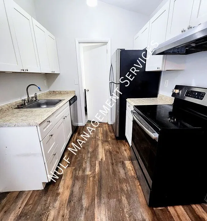 313 Mill St #1