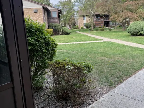 113 Amberly Dr Unit F, Manalapan, NJ 07726