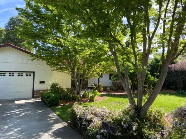 15 Montana Ln, Menlo Park, CA 94025