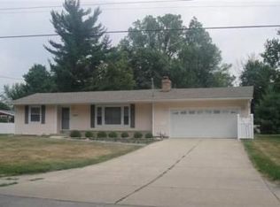 2306 Foote Manor Dr, Jackson, MI 49203