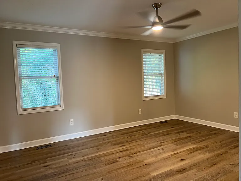 247 Palace Dr — Photo 18