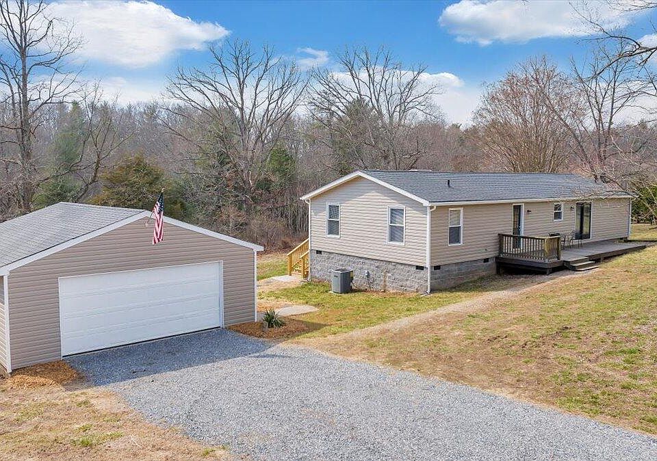 1st image of 1144 Clearwater Dr