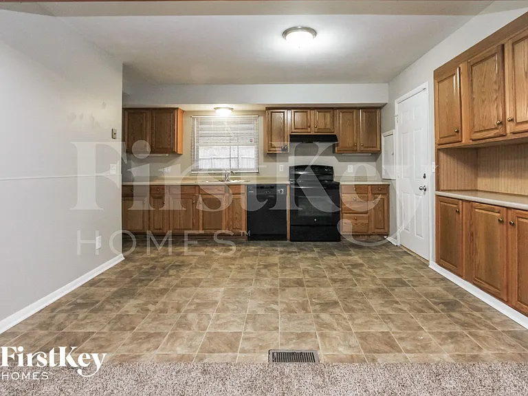 5102 Bertha St — Photo 4