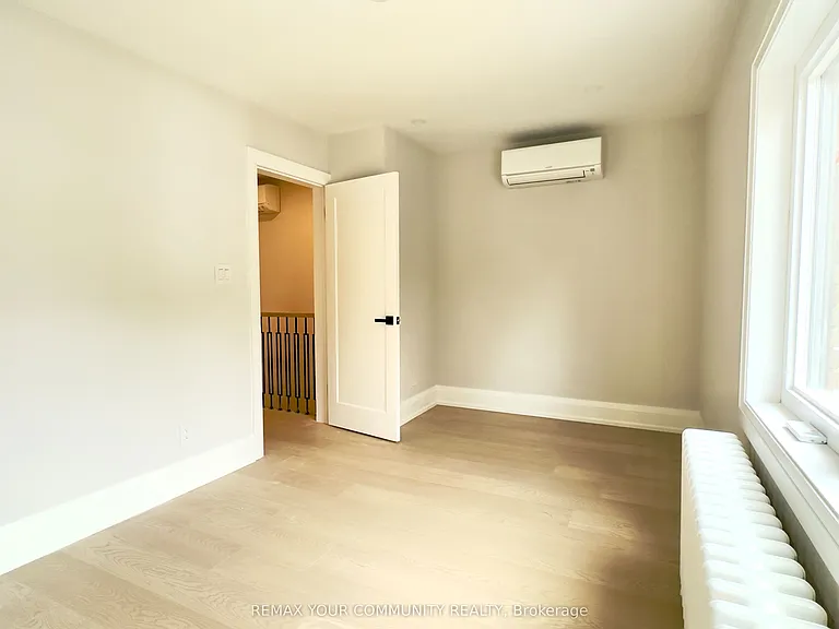 351 Fairlawn Ave — Photo 9