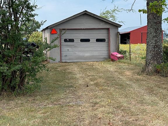 5th image of 2699 Dry Mountain Rd