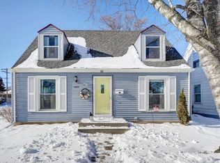 2222 W Lawn Ave, Racine, WI 53405