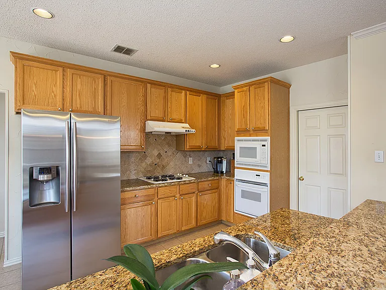 4428 Heath Ct — Photo 4