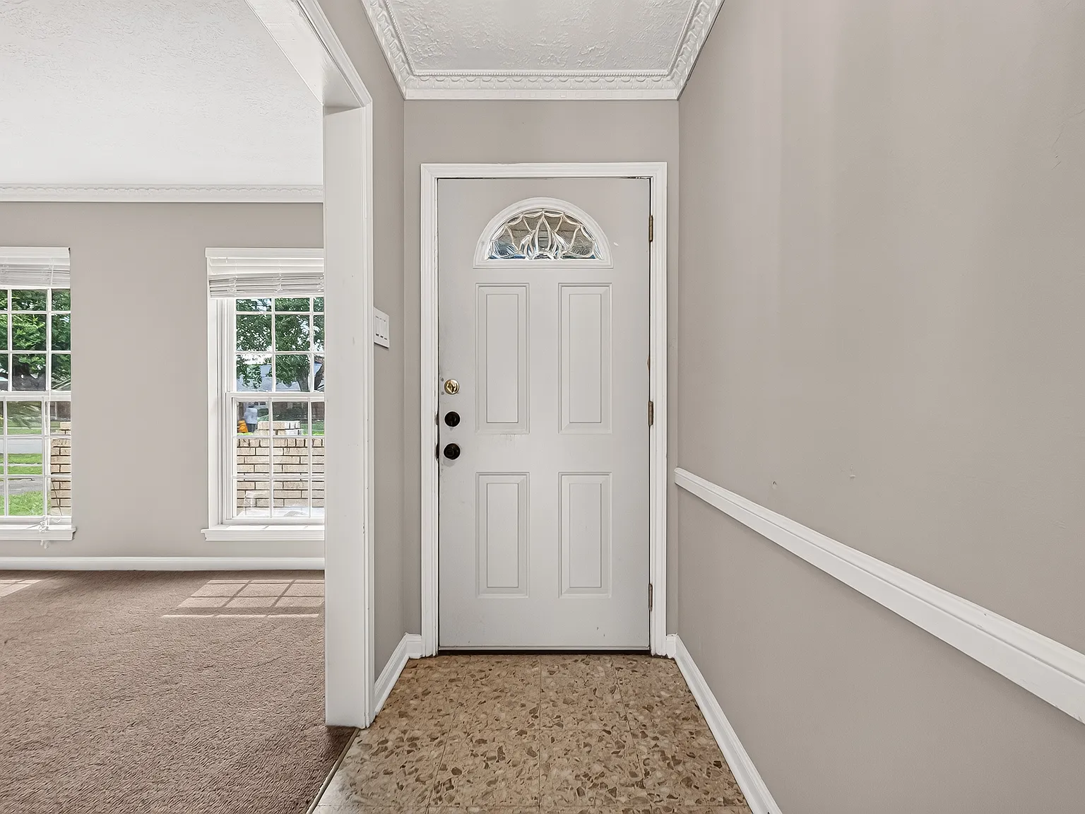 11710 N Petersham Drive — Photo 3