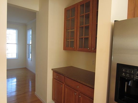 5th image of 55 Primrose Ct