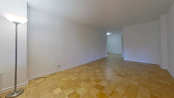 Rented by UES Management | media 17