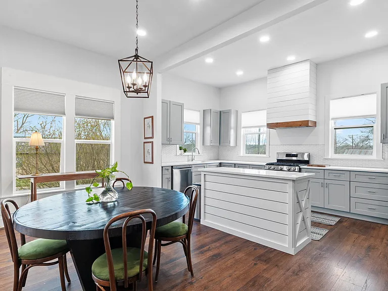 1120 Vance St #1 — Photo 18