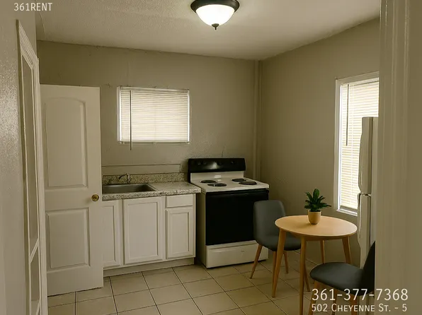 502 Cheyenne St #5, Corpus Christi, TX 78405