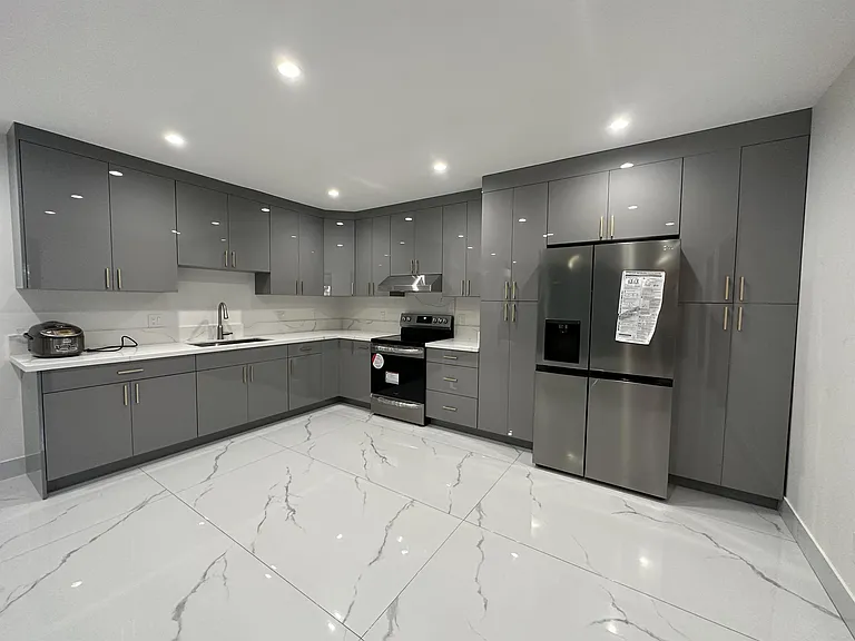 5130 Kalanianaole Hwy #2 — Photo 1