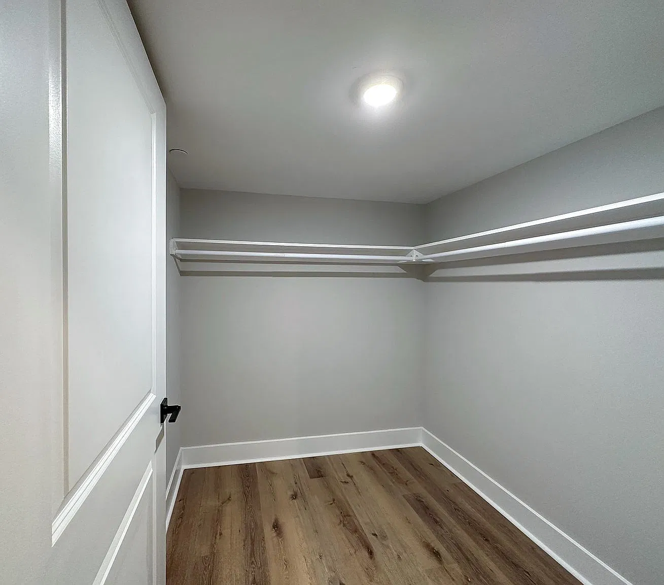 3 bed, 1500 sqft, $2,150 — Photo 3