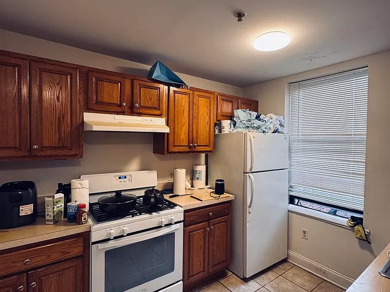 146 Virginia Ave #302 — Photo 3
