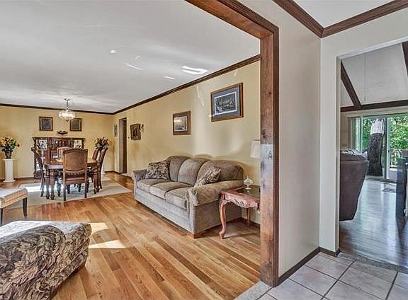 4th image of 4633 Aspen Hollow Dr