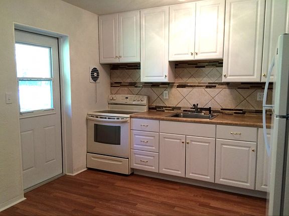 5th image of 647 S Seneca Blvd