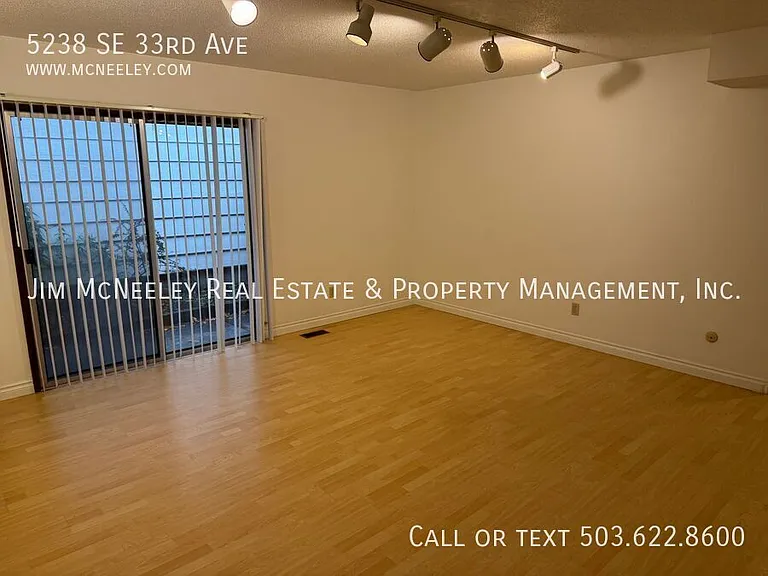 5238 SE 33rd Ave — Photo 4