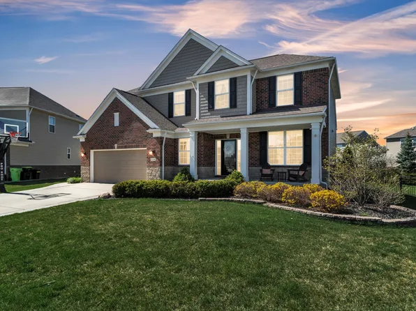15745 Diamante Dr, Macomb, MI 48044